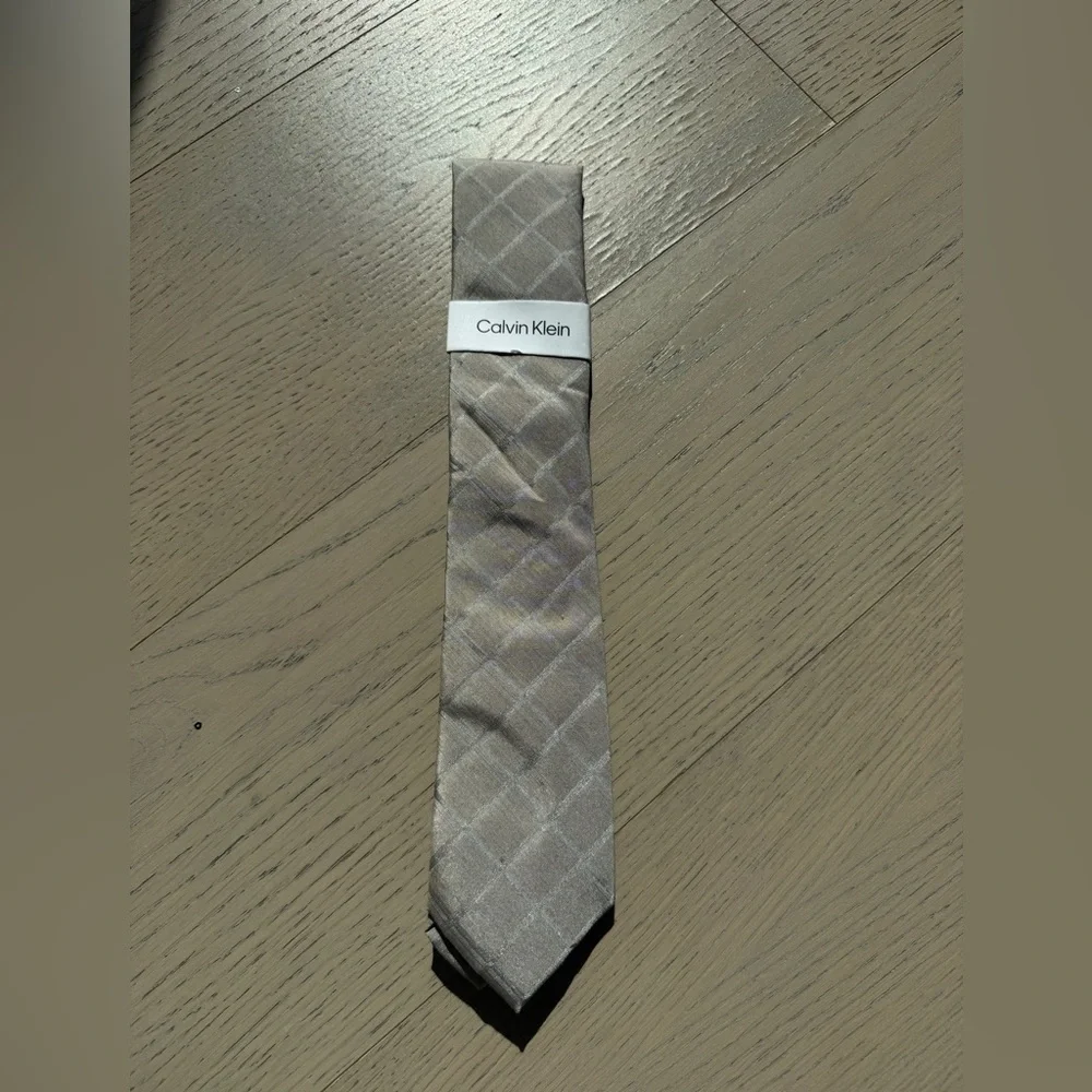 NWT Calvin Klein Men's Tie